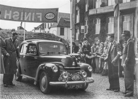 Ph.G.Walton i J.W.Kirkley – Vauxhall Velox.